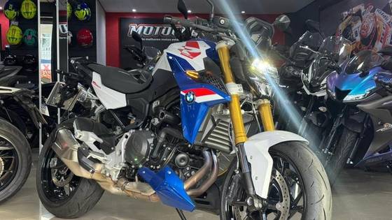 BMW F 900 R SPORT PLUS BMW F 900 R SPORT PLUS